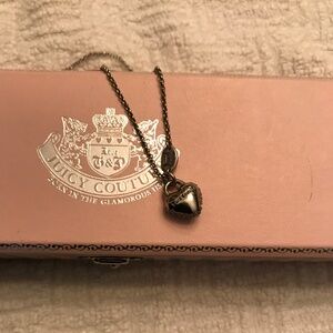Juicy couture necklace